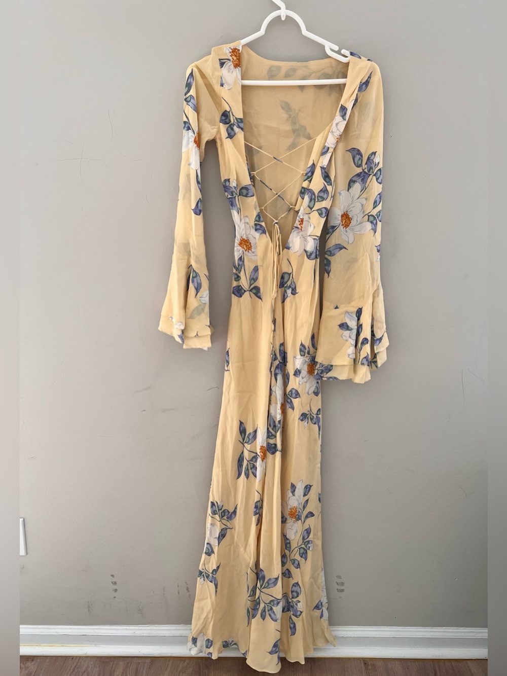 Reformation Olio Maxi Cut Out Floral Dress Size 2 - Picture 6 of 7